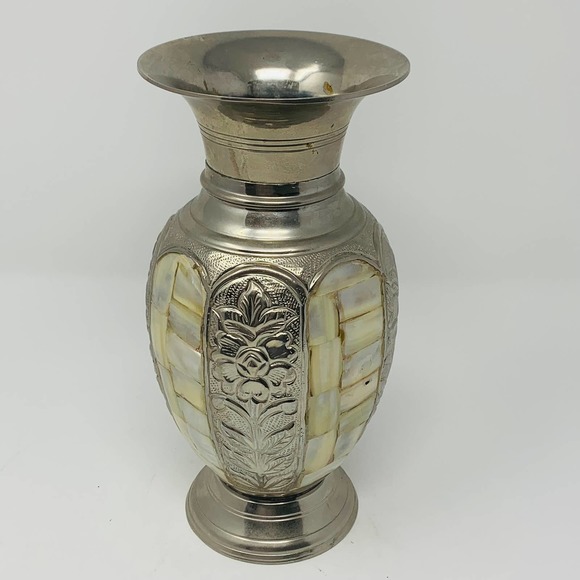 Nobrand Other - Vintage SILVER Plate VASE With Shell Inlay Paneling Floral Design In Silver